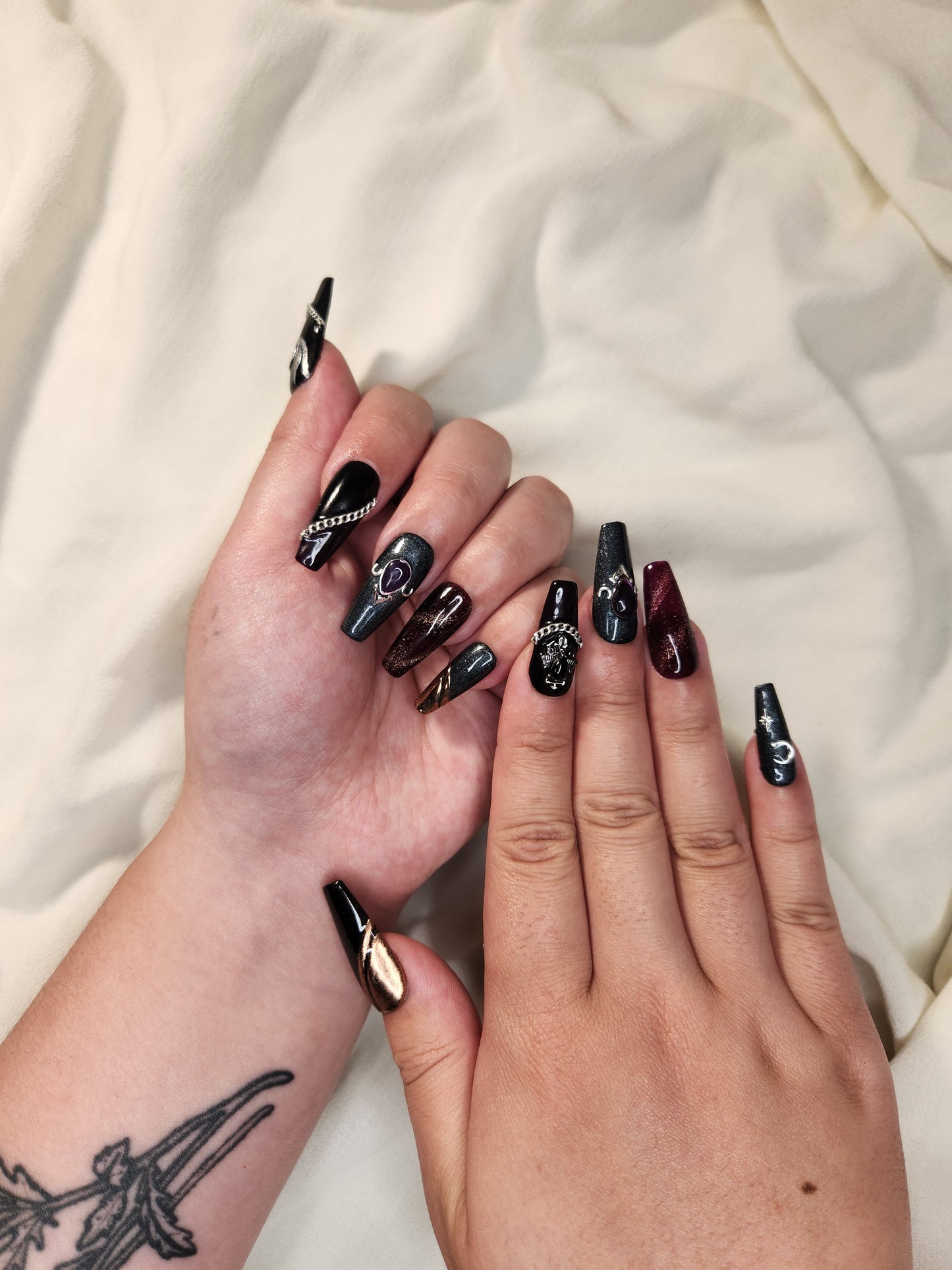 Daughter of Darkness - Shadowheart Inspired Nails